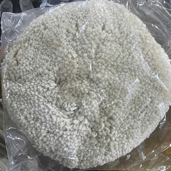 پوست بره مگا 18 سانتی متر رنگ کرم